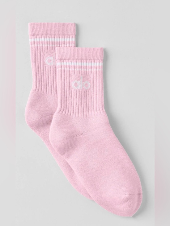 ALO Yoga Other - ALO Yoga Sweet Pink half-crew socks (unisex) size M